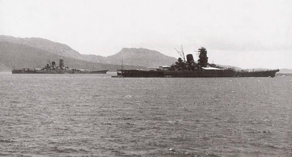 yamato-musashi-truk-lagoon-anchored-photograph
